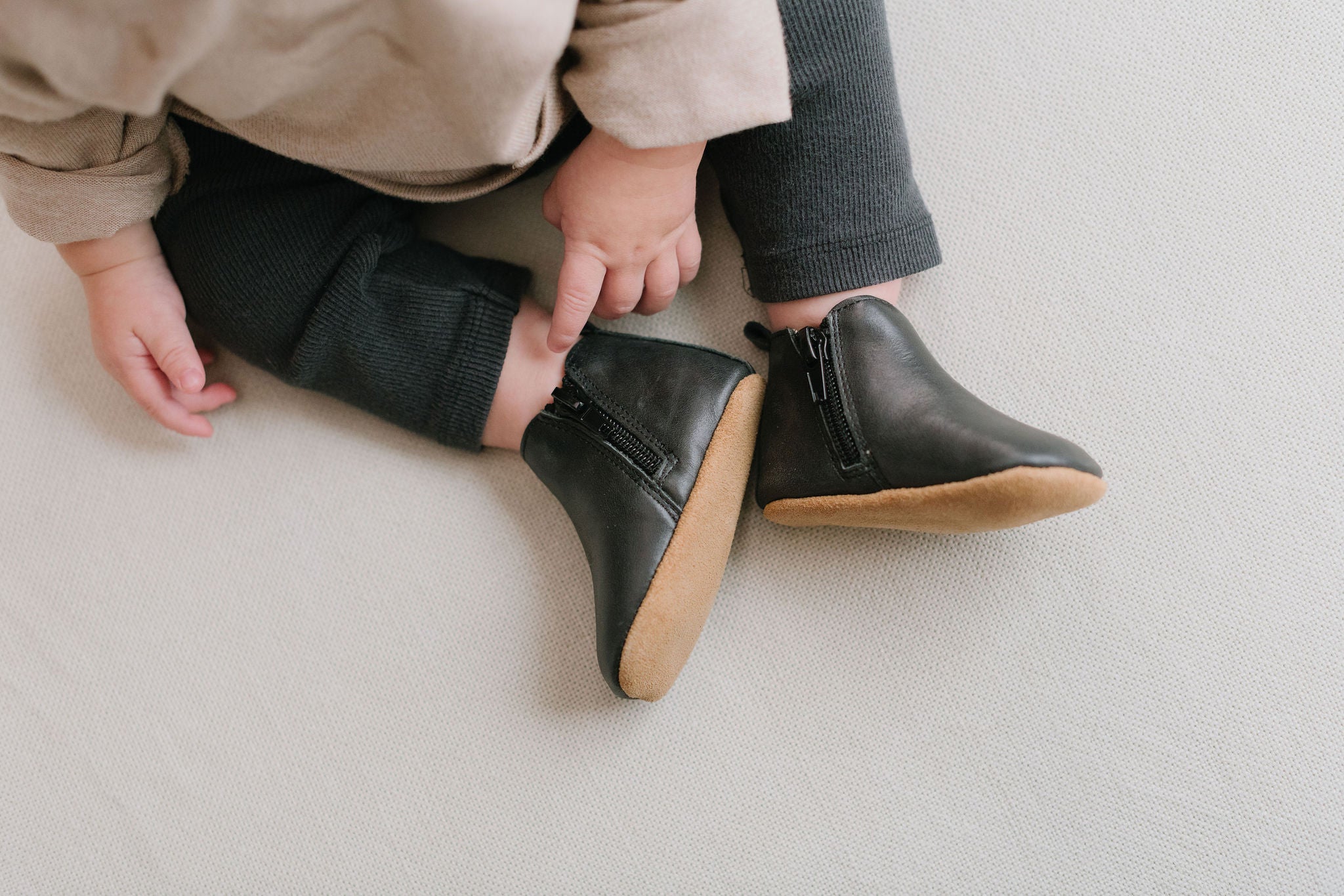 Black - Chelsea Boot - Soft Sole