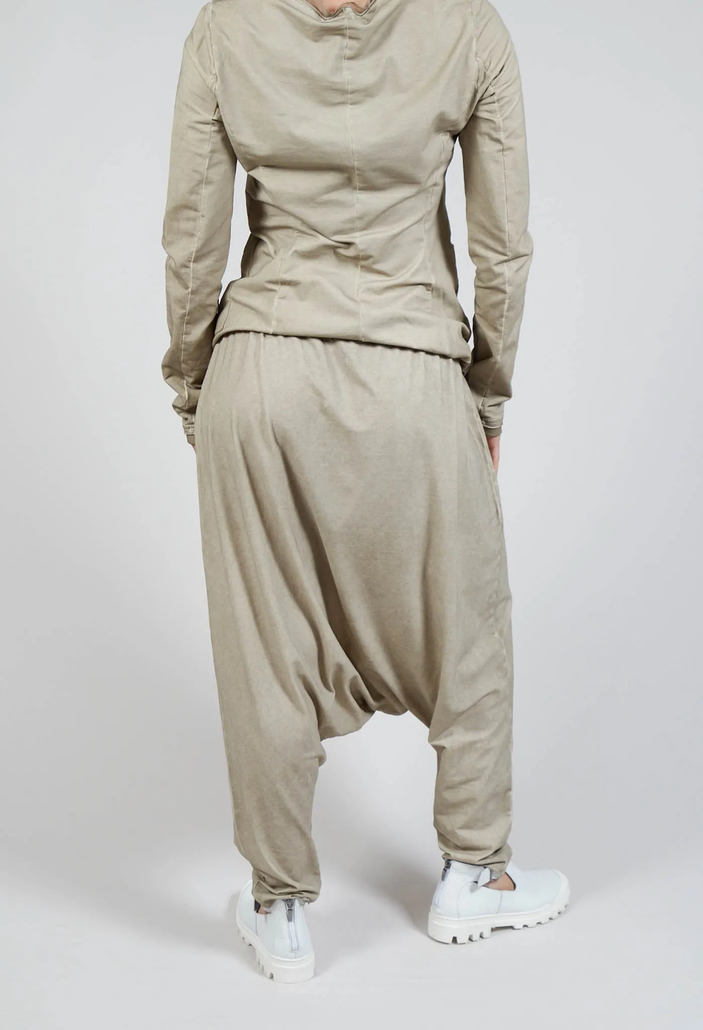 Drop-Crotch Pants in Straw Cloud