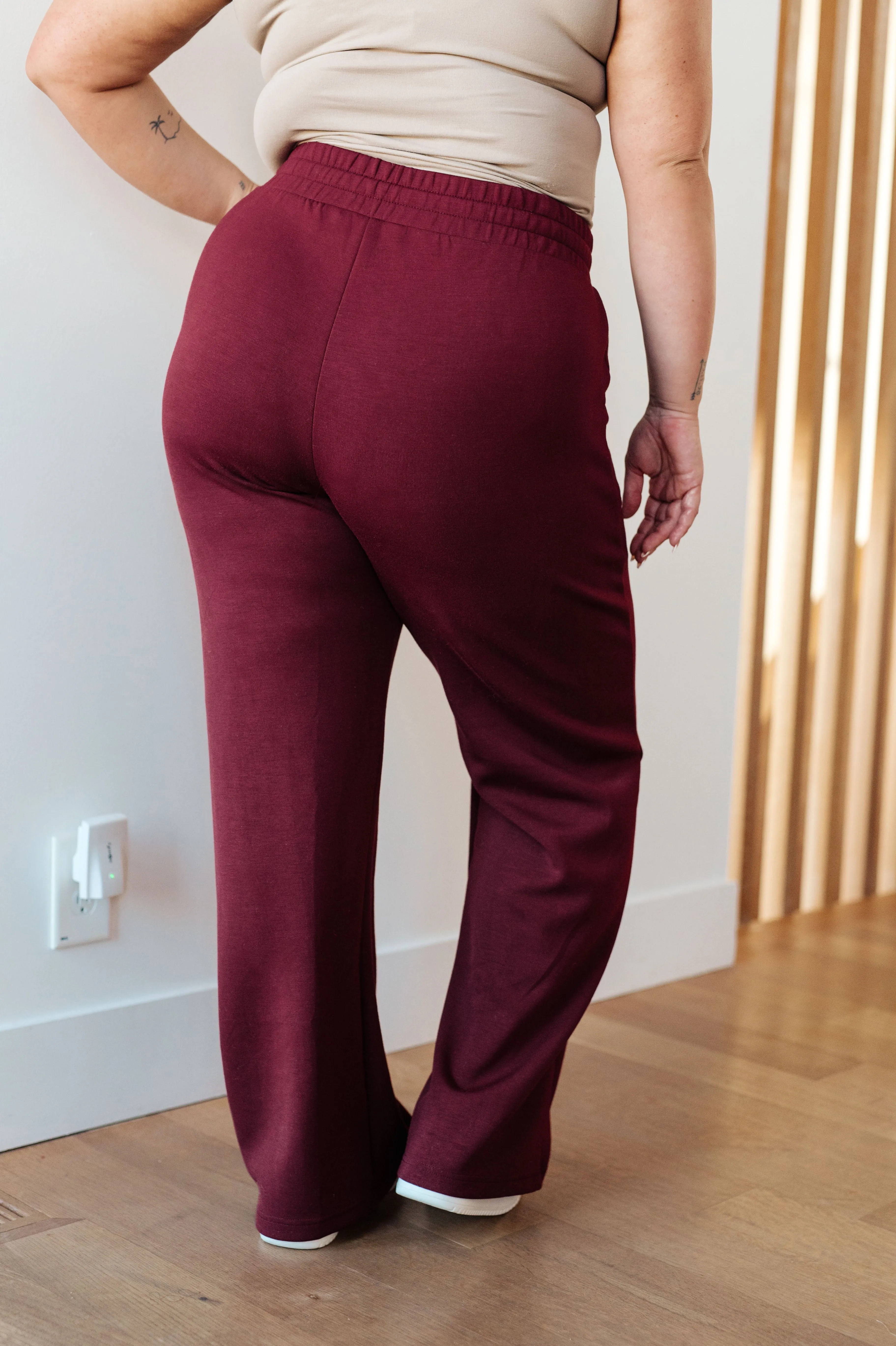 Ellie Straight Leg Pants in Wine