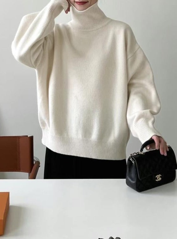 Turtle Neck Sweater Cream